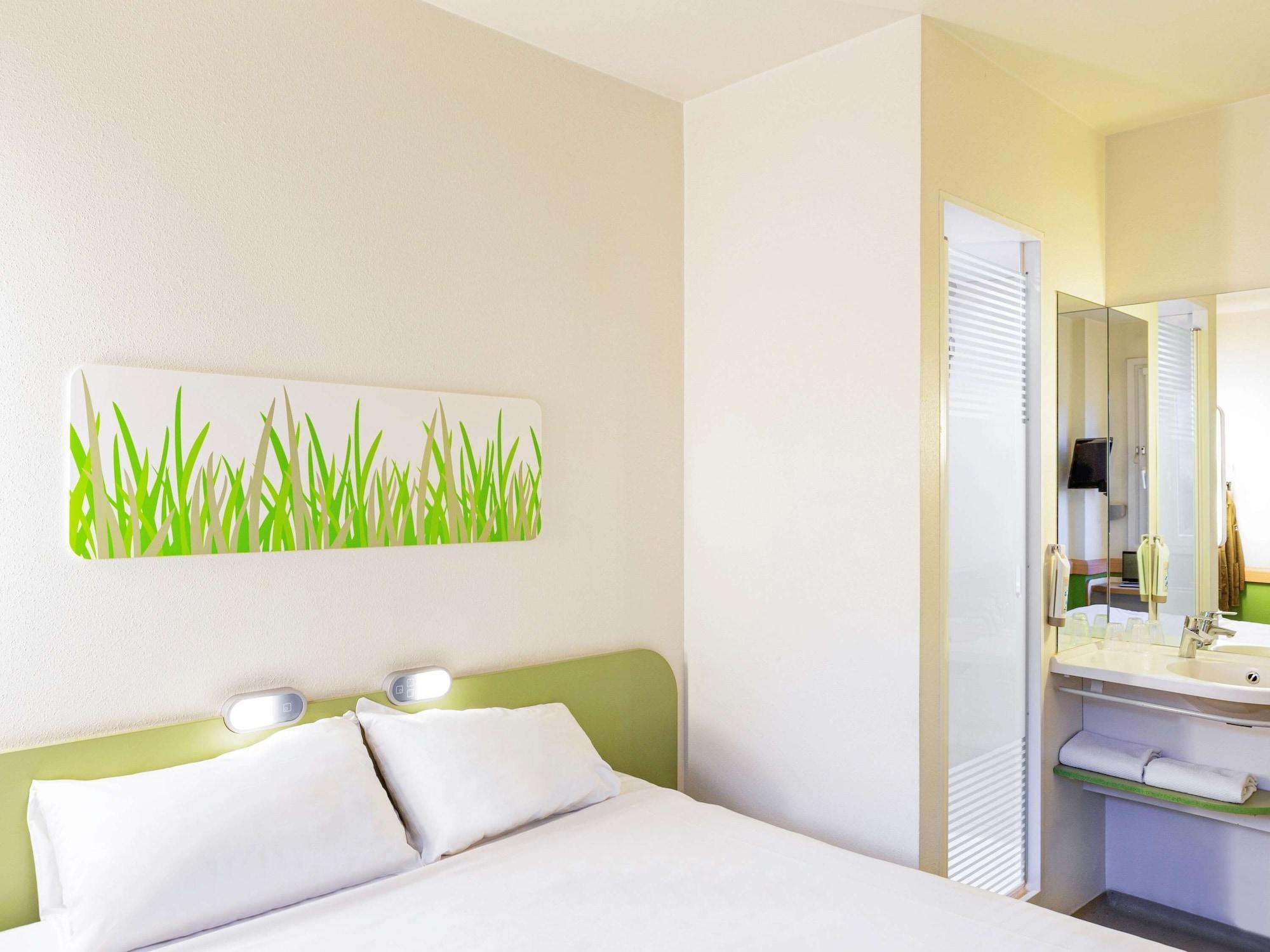 Ibis Budget Bergerac Extérieur photo