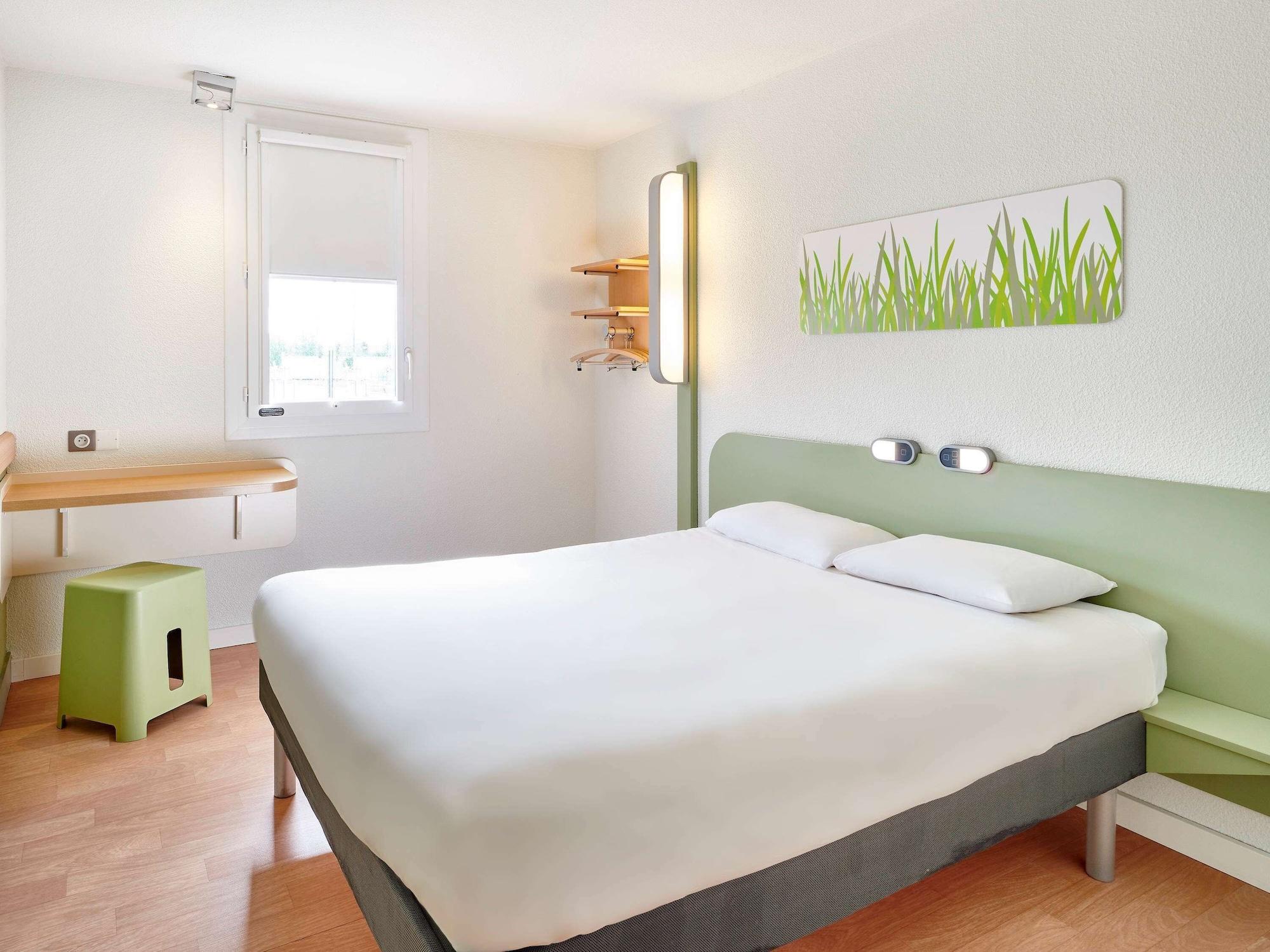 Ibis Budget Bergerac Extérieur photo