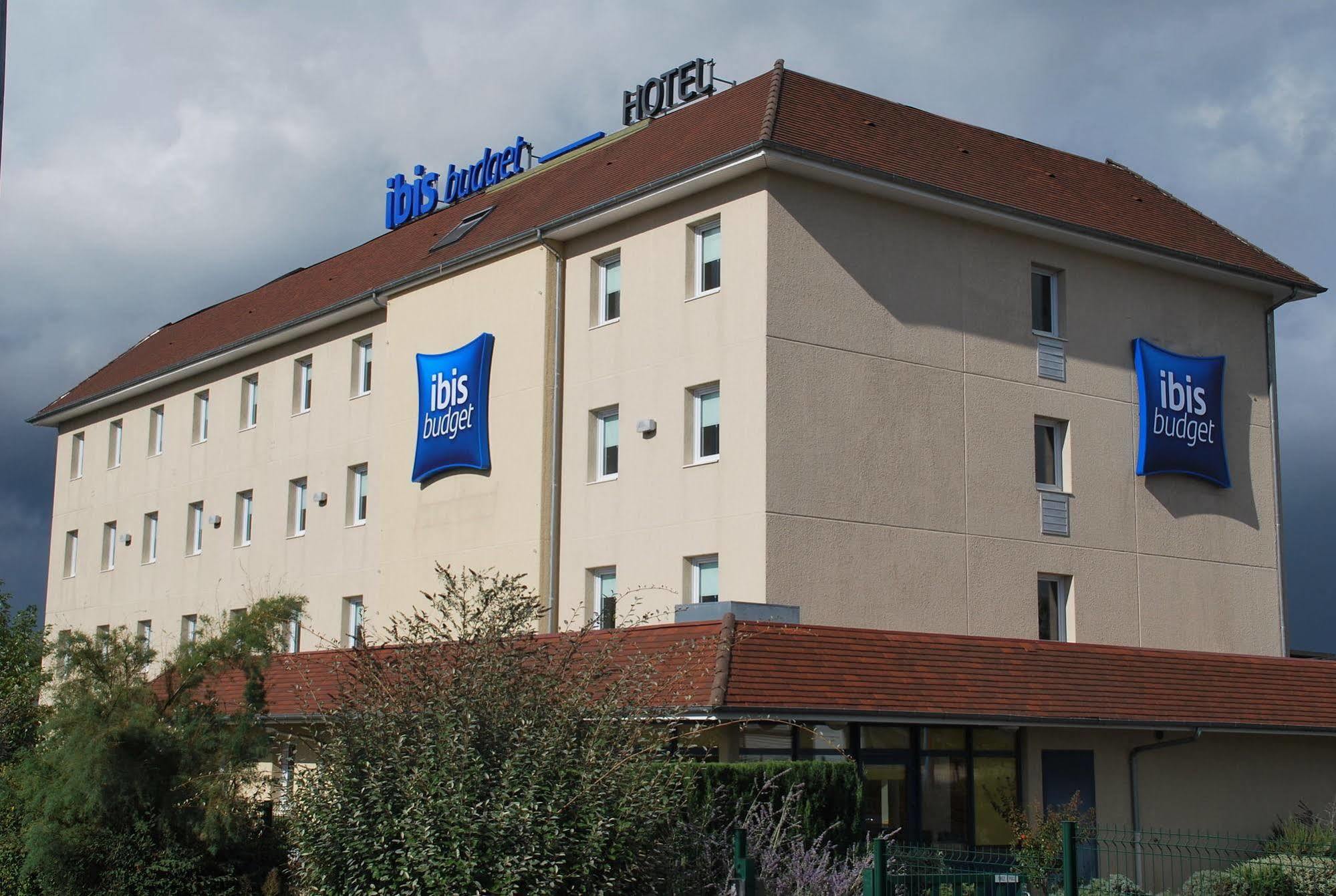 Ibis Budget Bergerac Extérieur photo