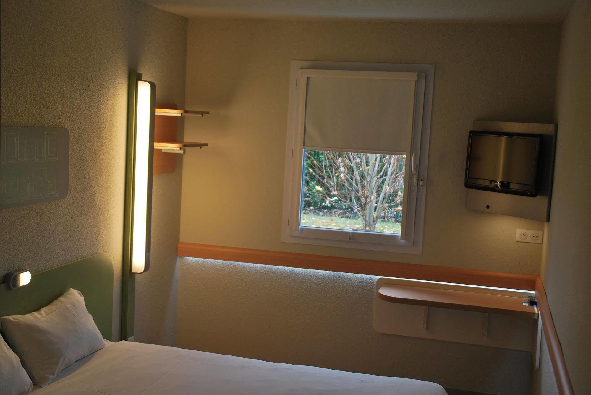 Ibis Budget Bergerac Extérieur photo