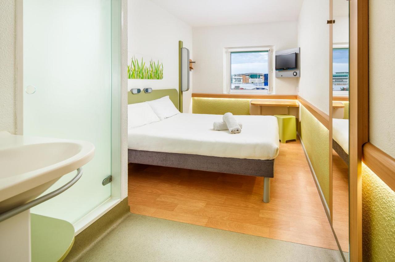 Ibis Budget Bergerac Extérieur photo